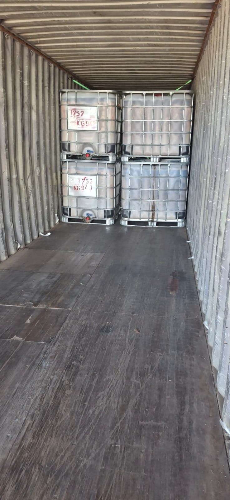Exportación de grasa de lana en contenedor